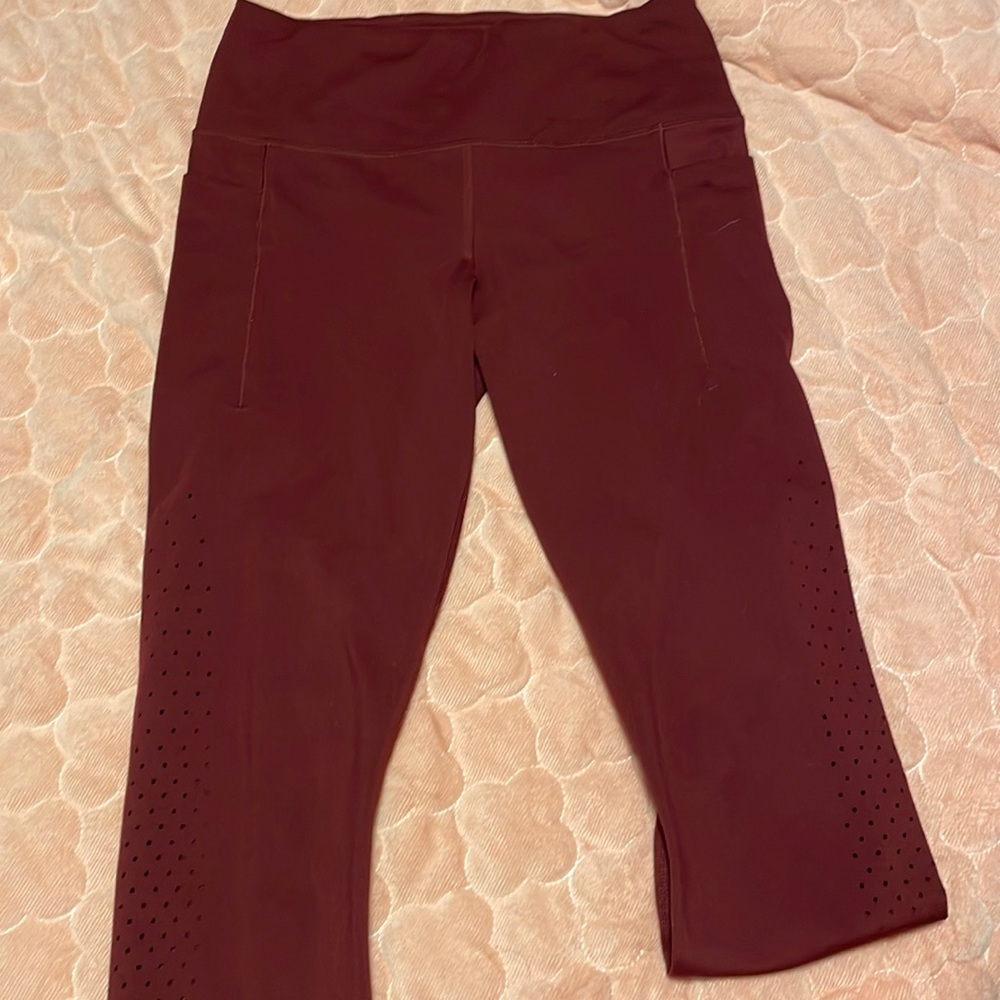 Great condition, adorable leggings!